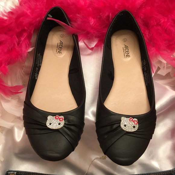 ADORABLE custom hello kitty vintage shorts purse and flats set!!! - Picture 5 of 17